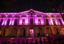 Palacio de Gobierno se ilumina de rosa en la lucha contra el cáncer de mama