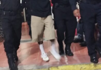 DETIENEN A PRESUNTO VENDEDOR DE SUSTANCIAS ILÍCITAS 