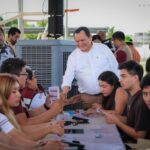 Díaz Mena inicia entrega de tarjetas “Felipe Carrillo Puerto”