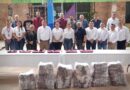 Entregan más de 10 mil chamarras escolares en 17 municipios de Yucatán