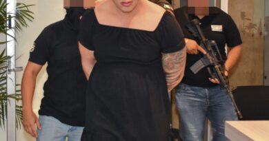 DETIENEN A ESTAFADOR QUE SE DISFRAZABA DE MUJER 