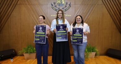 Cecilia Patrón presenta programa universitario para mujeres