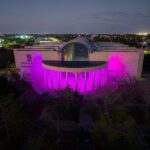 Iluminan de morado edificio del TSJE por el 8M