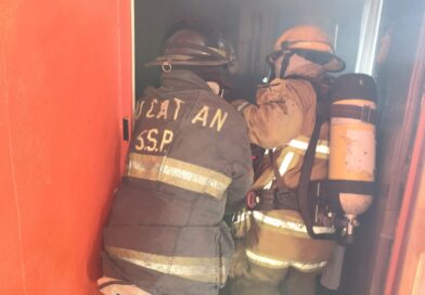 MUJER ESCAPA DE INCENDIO EN UMÁN