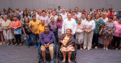 Entregan apoyos que transforman vidas en Yucatán