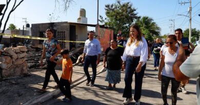 Ayuntamiento mantiene apoyo a afectados por incendio en Dzununcán