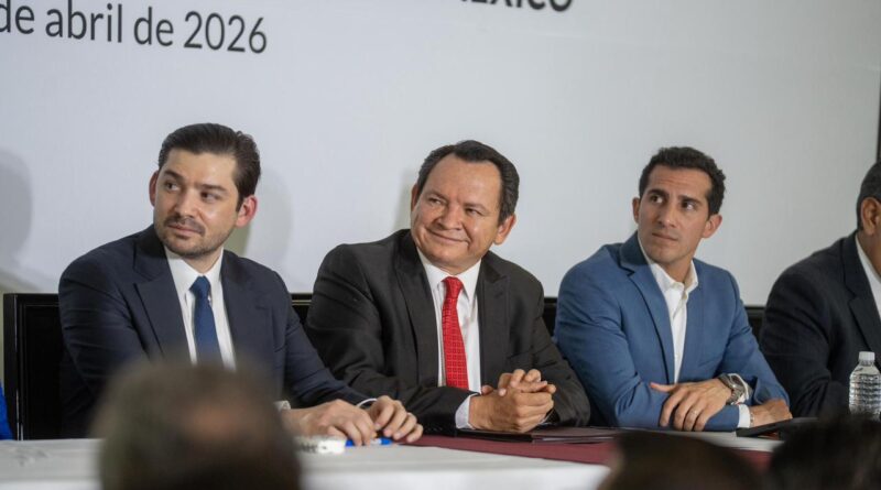 Díaz Mena fortalece la presencia de Yucatán en la capital del país 