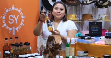 Miel yucateca brilla en la capital del país