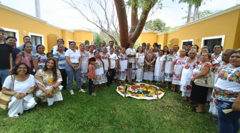 Reconocen labor de parteras tradicionales del sur de Yucatán