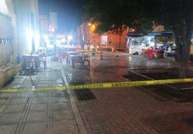DETENIDO TRAS ATACAR A TAQUERO Y A UNA AGENTE