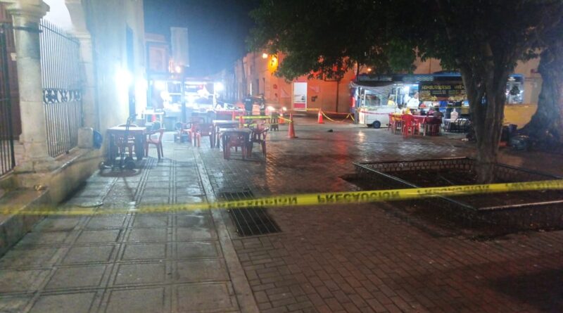 DETENIDO TRAS ATACAR A TAQUERO Y A UNA AGENTE
