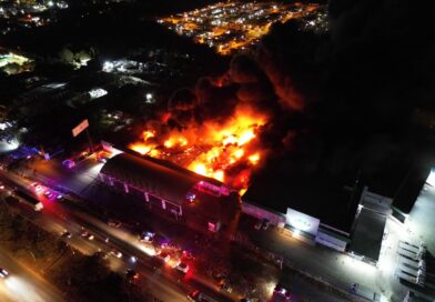SSP ATIENDE INCENDIO EN COMERCIO UBICADO EN EL PERIFÉRICO DE MÉRIDA