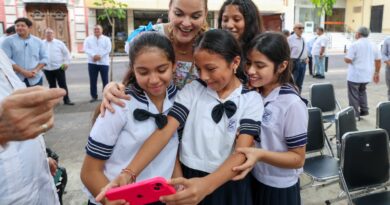 Celebra Cecilia Patrón a mamás meridanas