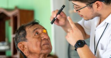 DIF Yucatán atiende salud visual de las personas mayores