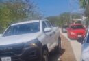 EXHIBEN A AUTOMOVILISTAS CIRCULANDO SOBRE ÁREA PEATONAL DEL PASEO VERDE