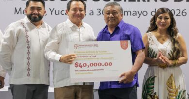 Gobierno de Yucatán entrega más de 10 mdp en estímulos a servidores públicos