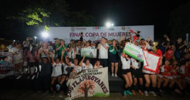 Díaz Mena impulsa fútbol femenil con la Copa de Mujeres DIF