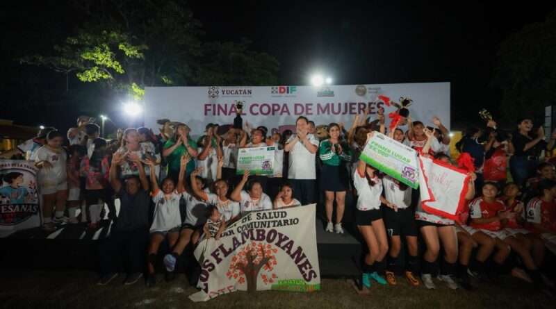 Díaz Mena impulsa fútbol femenil con la Copa de Mujeres DIF