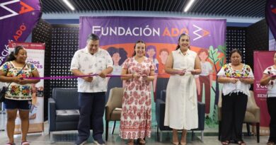 Impulsan a artesanas de cinco estados con feria en Mérida
