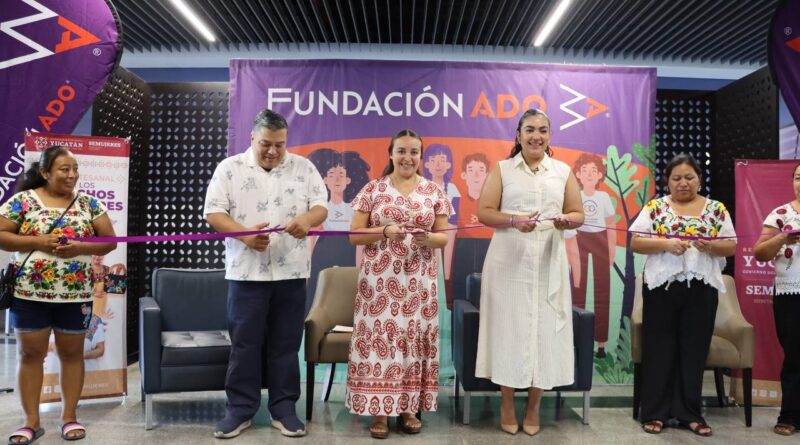 Impulsan a artesanas de cinco estados con feria en Mérida
