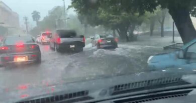 LLUVIAS CAUSAN CAOS VÍAL EN MÉRIDA