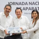 Renacimiento Maya entrega apoyos auditivos