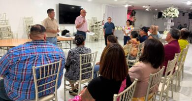 Brindan orientación gratuita a comunidad yucateca en California