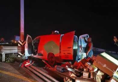 MUERE OPERADOR DE DHL TRAS APARATOSO ACCIDENTE EN LA MÉRIDA–CANCÚN