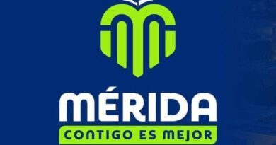 Torrencial lluvia cae en el centro de Mérida