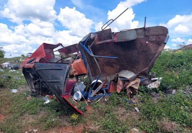 CHOQUE DEJA DAÑOS EN LA MÉRIDA–CAMPECHE