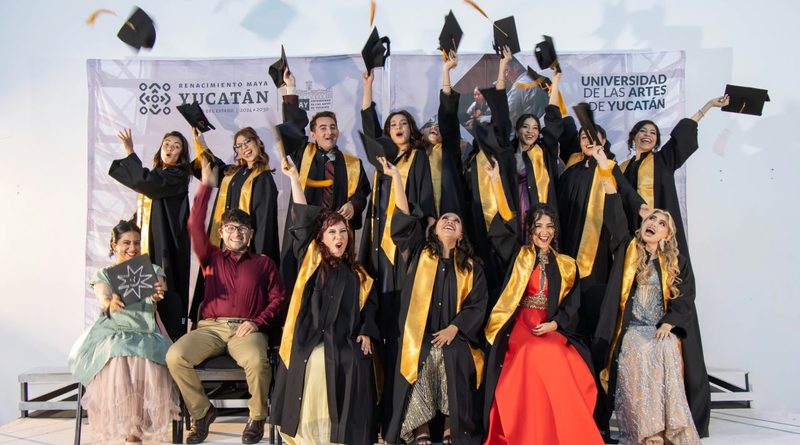 UNAY celebra egreso de 83 profesionales de distintas disciplinas artísticas