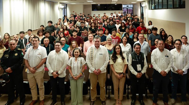 Inicia UNI VUEM para facilitar trámites estatales y federales a la comunidad universitaria