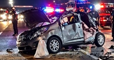 DOS JÓVENES SOBREVIVEN A FUERTE ACCIDENTE