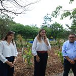 Cecilia Patron entrega primer jardín de lluvia para prevenir encharcamientos en Ciudad Caucel