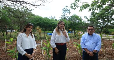 Cecilia Patron entrega primer jardín de lluvia para prevenir encharcamientos en Ciudad Caucel