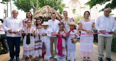 CANDELARIA VERA PRESERVA LA TRADICIÓN DEL JANAL PIXAN CON 62 ALTARES