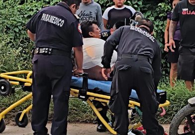 MOTOCICLISTA DERRAPA Y SUFRE POSIBLE FRACTURA EN TIZIMÍN