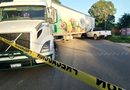 CAMIONETA CHOCA CONTRA REMOLQUE DE TRÁILER EN OXKUTZCAB
