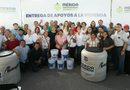 Entrega Cecilia Patrón apoyos a vivienda,  para la mejora de hogares