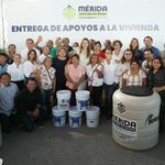 Entrega Cecilia Patrón apoyos a vivienda,  para la mejora de hogares