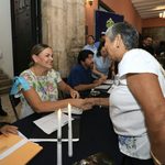 Atiende Cecilia Patrón a las mujeres emprendedoras en el Miércoles Ciudadano