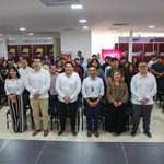 Renacimiento Maya acerca trámites estatales y federales a la comunidad universitaria de Maxcanú