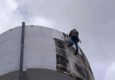 MUERE TRABAJADOR TRAS CAER DE UN DEPÓSITO DE AGUA EN TEKAL