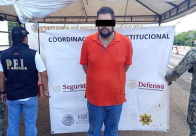 CAE CON DROGAS EN RETÉN CARRETERO