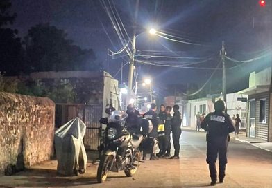 RECUPERAN MOTO ROBADA Y DETIENEN A UNA MUJER EN TIZIMÍN