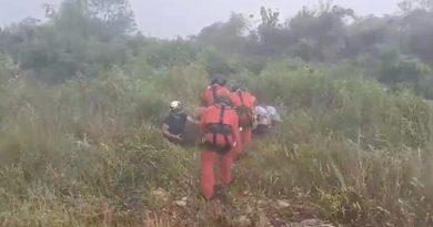 SSP RESCATA Y TRASLADA EN HELICÓPTERO A PERSONA PICADA POR ABEJAS EN SITPACH